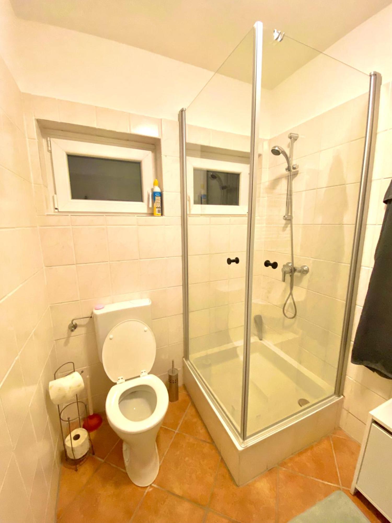 Burgblick Apartment- 60Qm, Kueche, Waschmaschine, Streamingdienste Seebenstein Exteriér fotografie